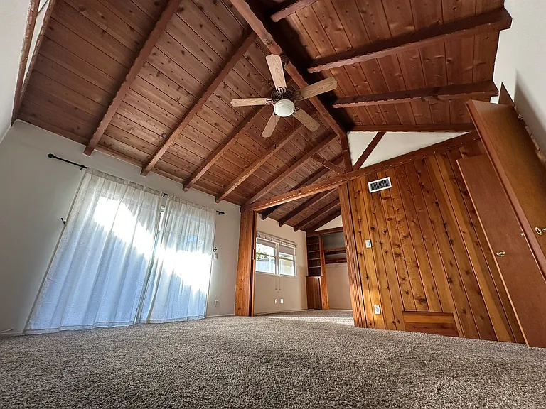 4411 Mammoth Ave — Photo 14