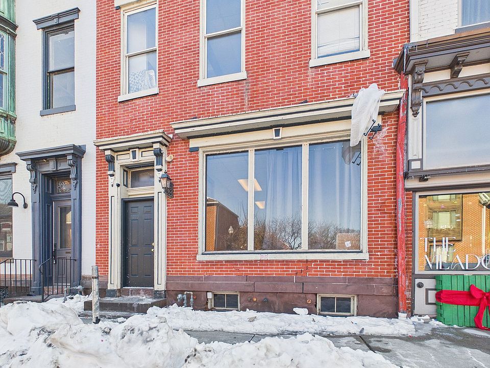 1st image of 1124 N 3rd St #1F