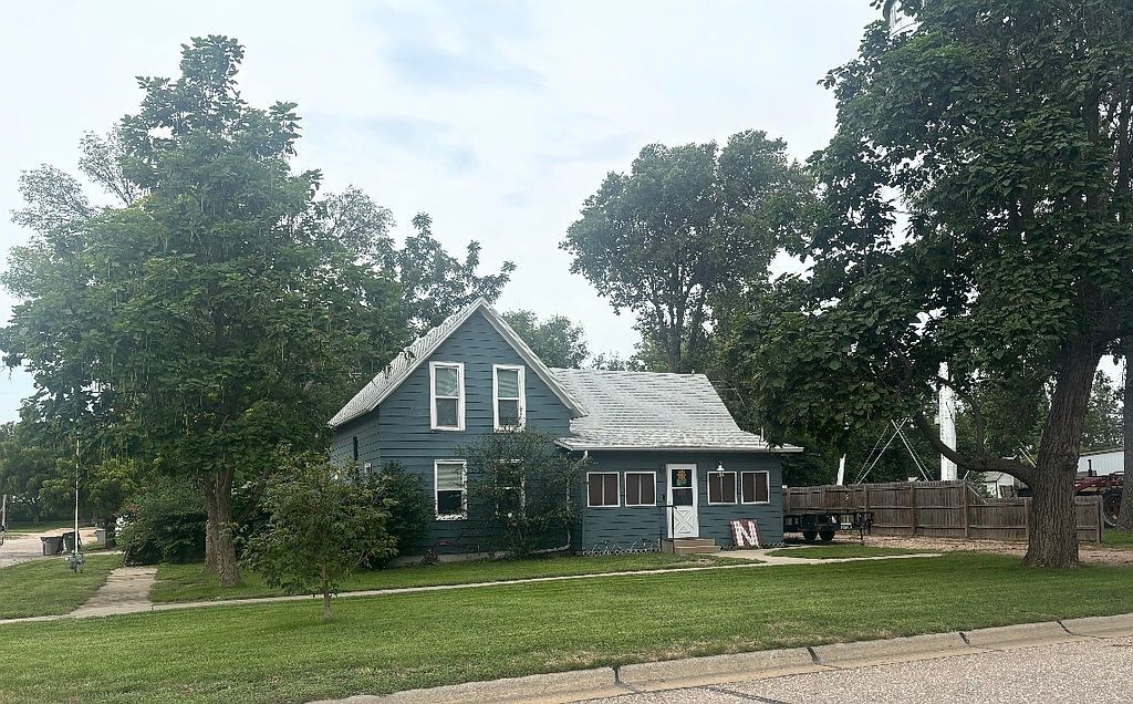 645 West St - Property Image