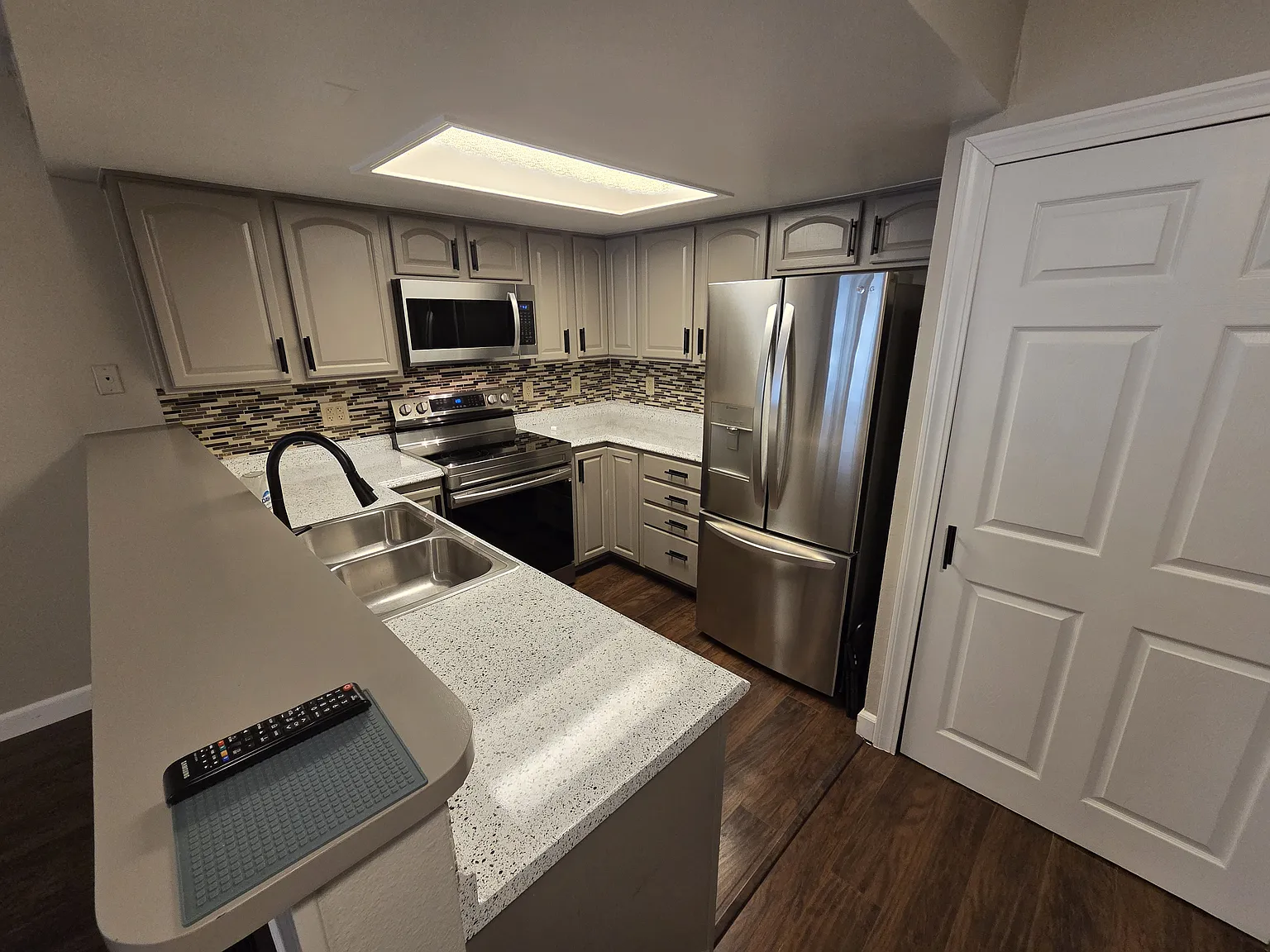 2 bed, 786 sqft, $1,750 — Photo 4