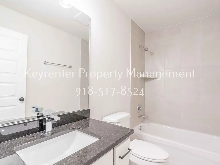 12461 S Lakewood Ave — Photo 9