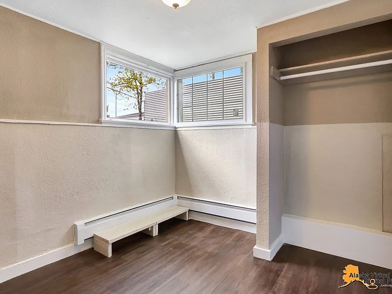 1335 Hyder St — Photo 24