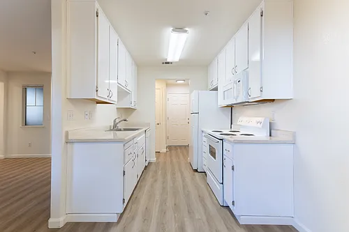 Sequoia Grove Apartments Photo 1
