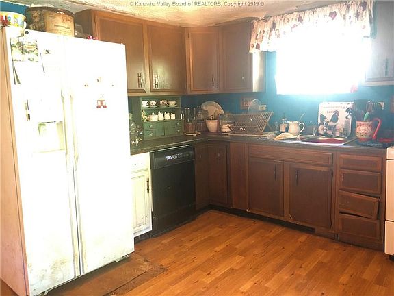 5th image of 1747 Pansy Dr