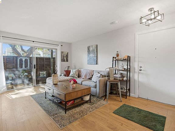 3rd image of 4081 Clayton Rd APT 118