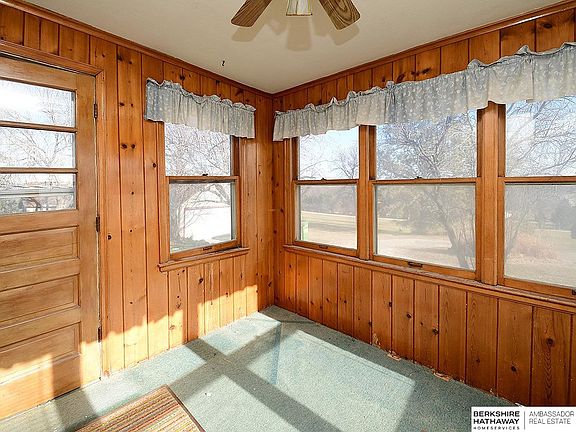 2nd image of 6002 W Adams St