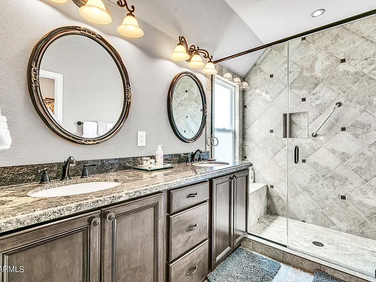 8889 E Meadow Hill Dr — Photo 15
