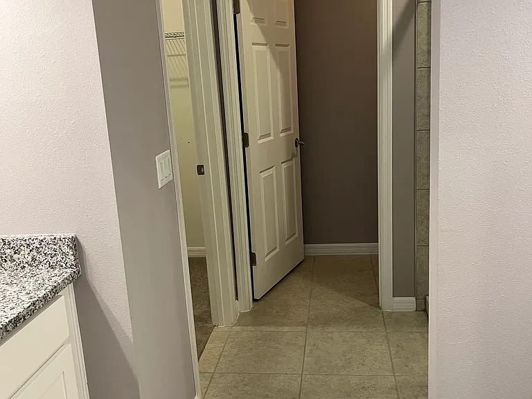 1658 Blue Lagoon Cir — Photo 30
