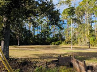 735 Wellborn Ave, Carrabelle, FL 32322