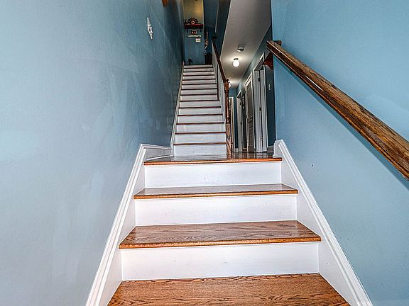 4th image of 16 W Harrington Ave #1