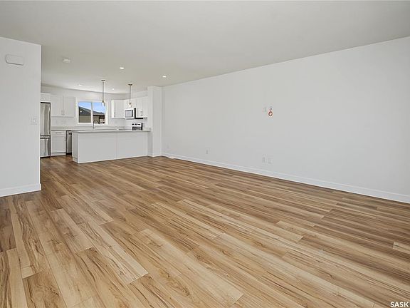 3rd image of 106 Westfield ROAD