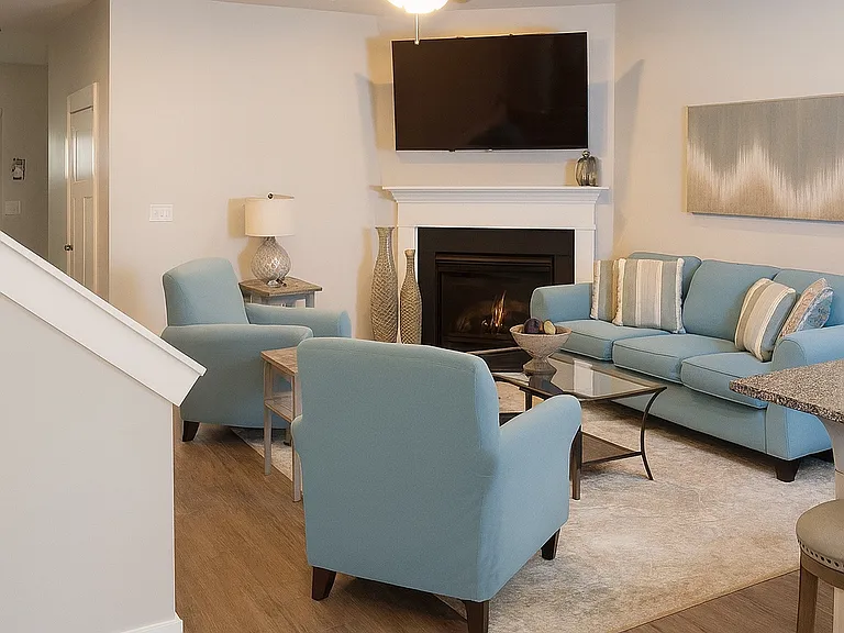 124 Mayfair Station Way — Photo 2