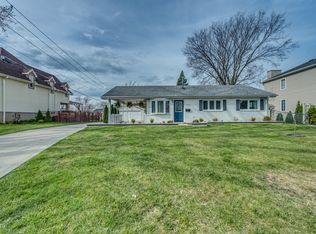 220 W Thacker St, Hoffman Estates, IL