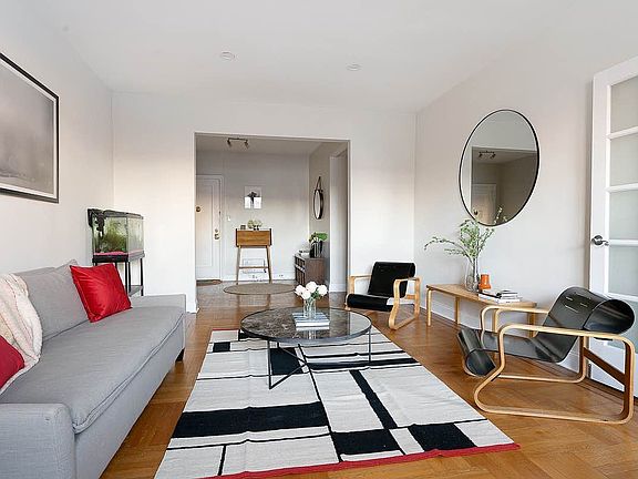 2nd image of 230 Park Pl APT 5K