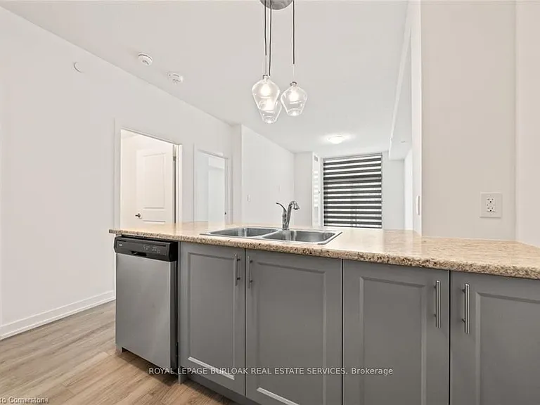 460 Dundas St E #230 — Photo 12