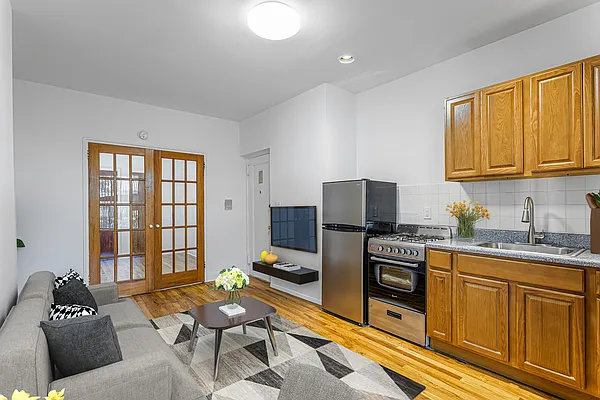 Rented by Compass | media 2