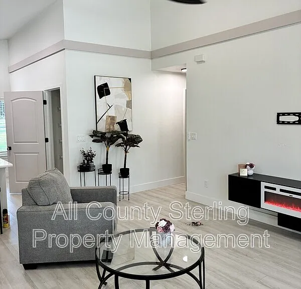 10230 NE 72nd St — Photo 6