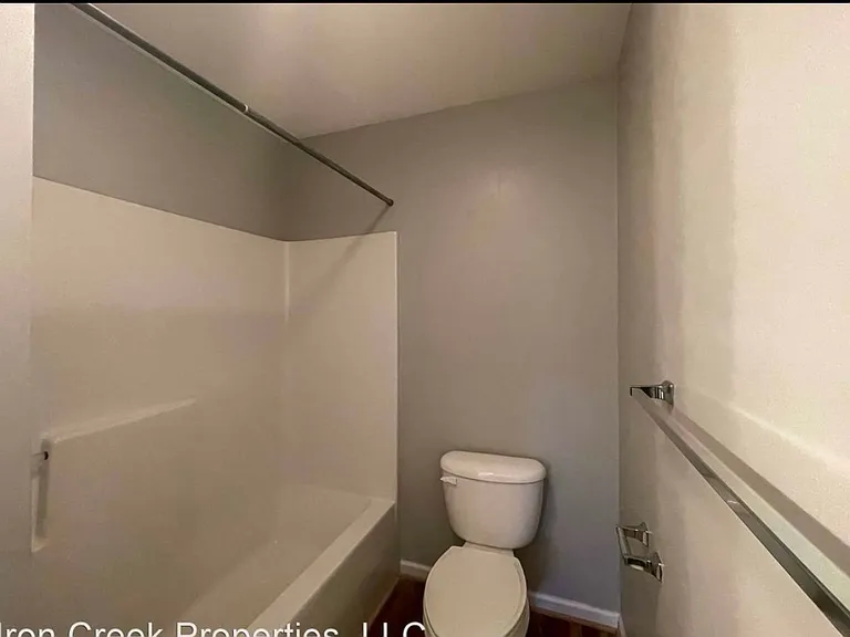 28 Jefferson Dr — Photo 11