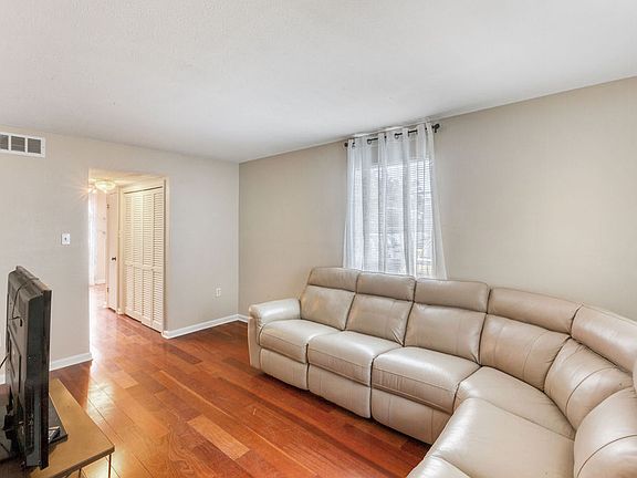 3rd image of 3001 9th St APT A