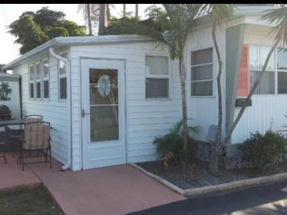 86 Midge Court