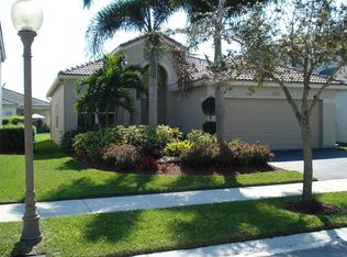 1052 Tupelo Way, Weston, FL 33327
