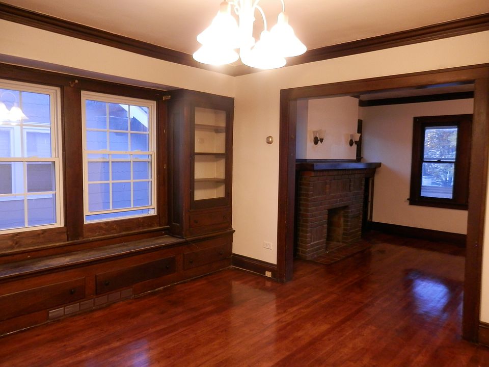 Dining room walk way into Living room