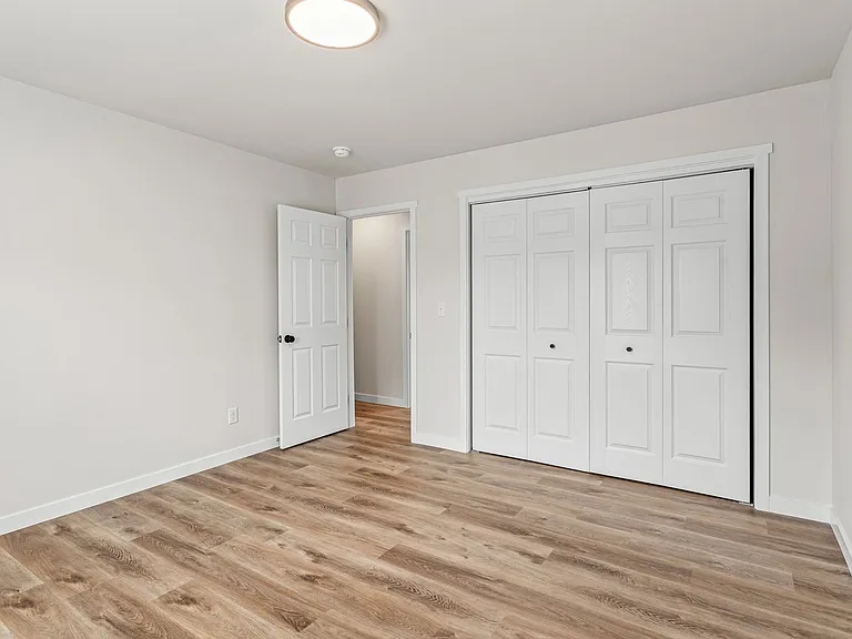 1302 S 14th Ave — Photo 22