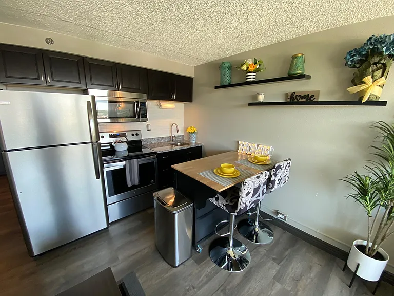 The 609 Studios — Photo 12