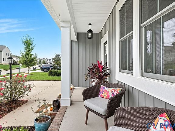 5th image of 18125 Twin Falls Ln