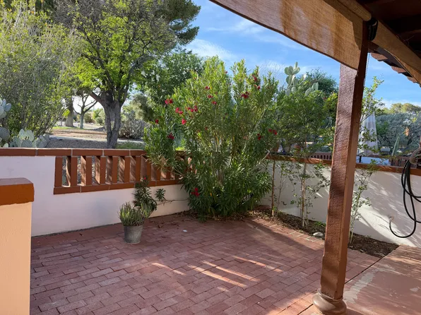 403 S Paseo Tierra, Green Valley, AZ 85614