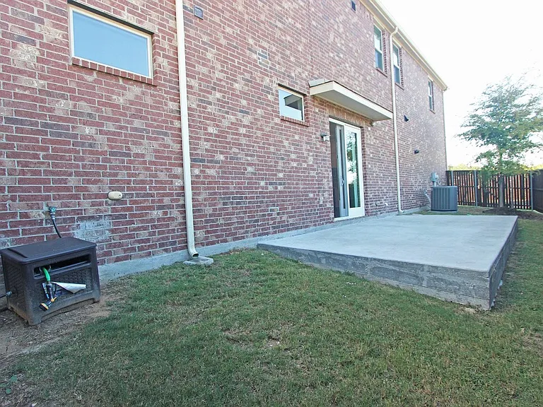 600 Ansley Way — Photo 27