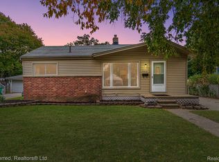 33619 John Hauk St, Garden City, MI 48135