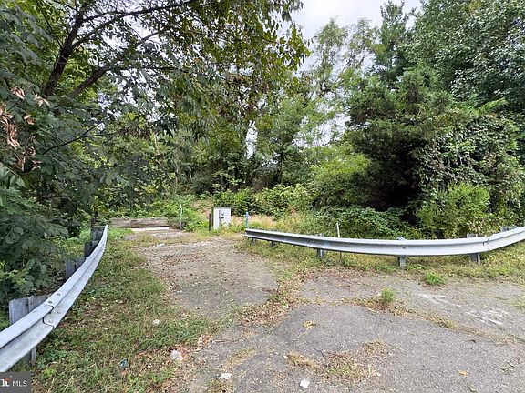 4th image of 6610-6620 Telegraph Rd