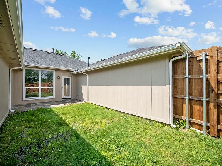 2130 Harvester Dr — Photo 44