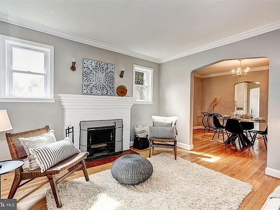 4th image of 504 E Windsor Ave