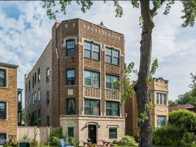 1323 Seward St APT 3, Evanston, IL, 60202