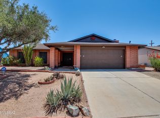 2910 W Bayleaf Dr, Tucson, AZ 85741