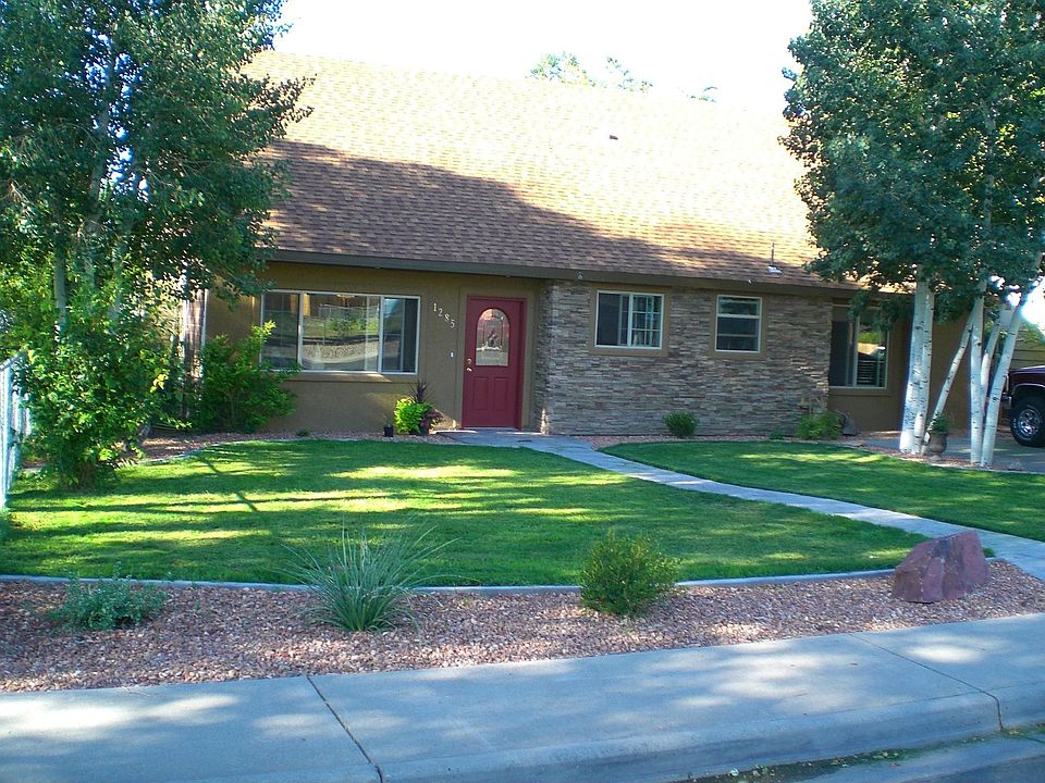 Front of House 3 bed 2 bath