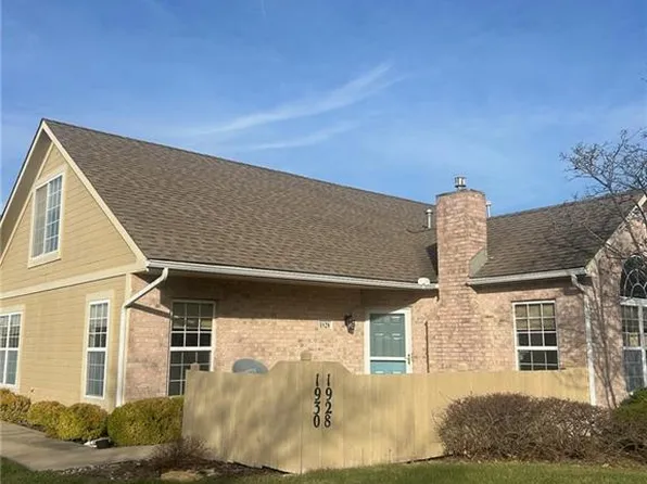 1928 W 139th St, Leawood, KS 66224
