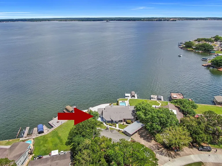 35 Lakeview Vlg — Photo 36