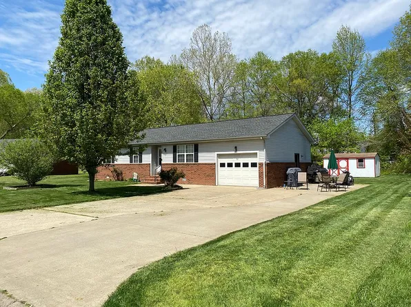86 Cambridge Dr, Murray, KY 42071