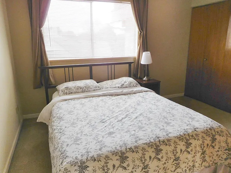 6504 35th Ave NE #7 — Photo 5