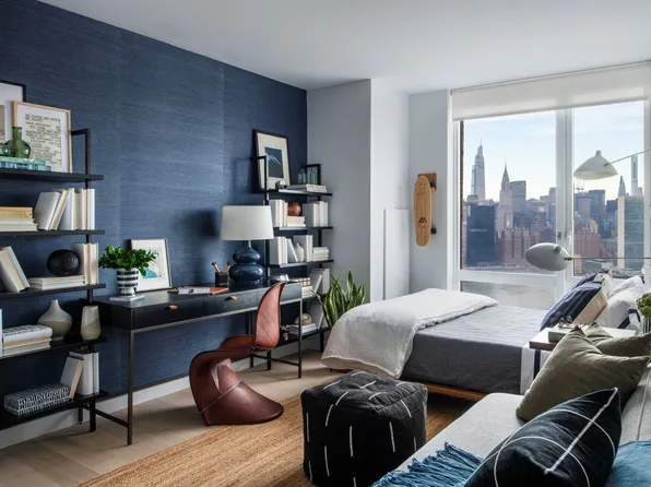 1-15 57th Ave, Long Island City, NY