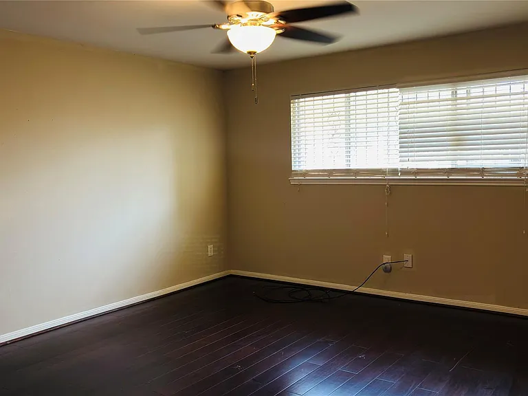 11407 Hazen St — Photo 21