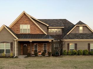 114 Corondelet Ln, Maumelle, AR 72113