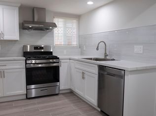 1193 9th St #B, Alameda, CA 94501