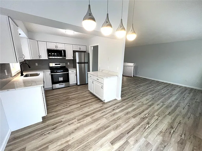 3345 Minnesota Ln N — Photo 6