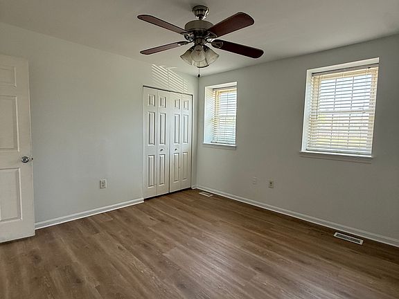 4th image of 6407 Continental Dr