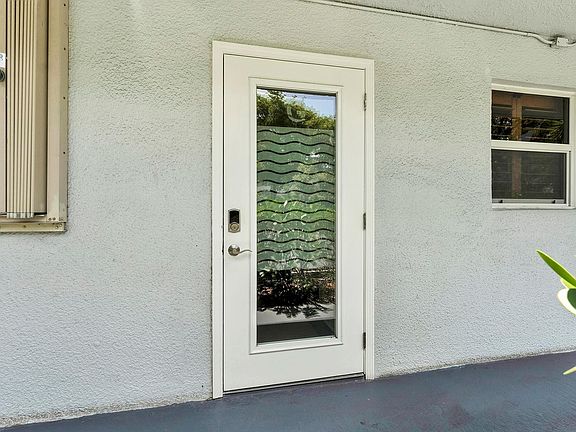 5th image of 104 Royal Park Drive #1G