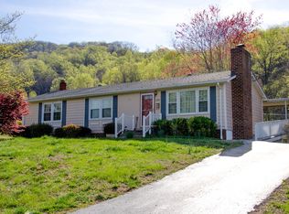 230 Ridge St, Lovingston, VA 22949